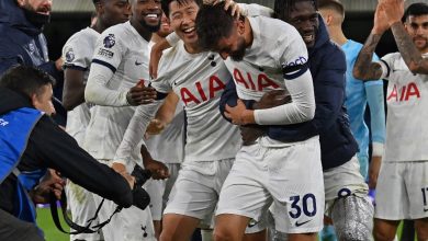 Spurs beat Palace to go five points clear