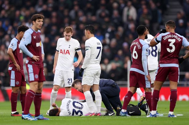 Tottenham given VAR penalty and Diego Carlos red card verdict vs Aston Villa amid huge issue