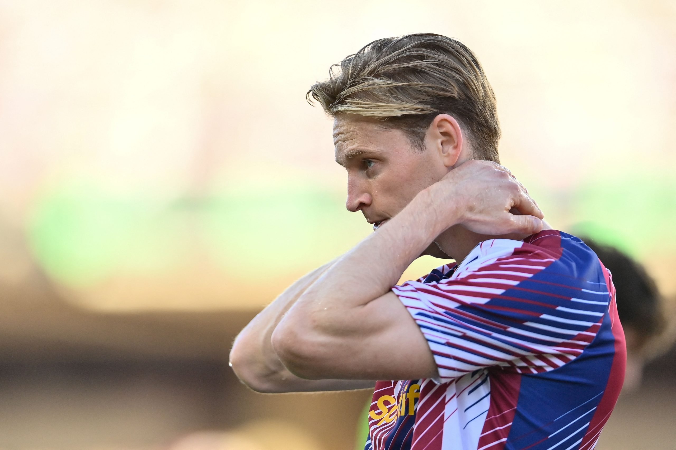 According to the Spanish newspaper Mundo Deportivo, there are several moving parts involved in Barcelona player Frenkie de Jong's involvement in the forthcoming away match against Real Sociedad.
